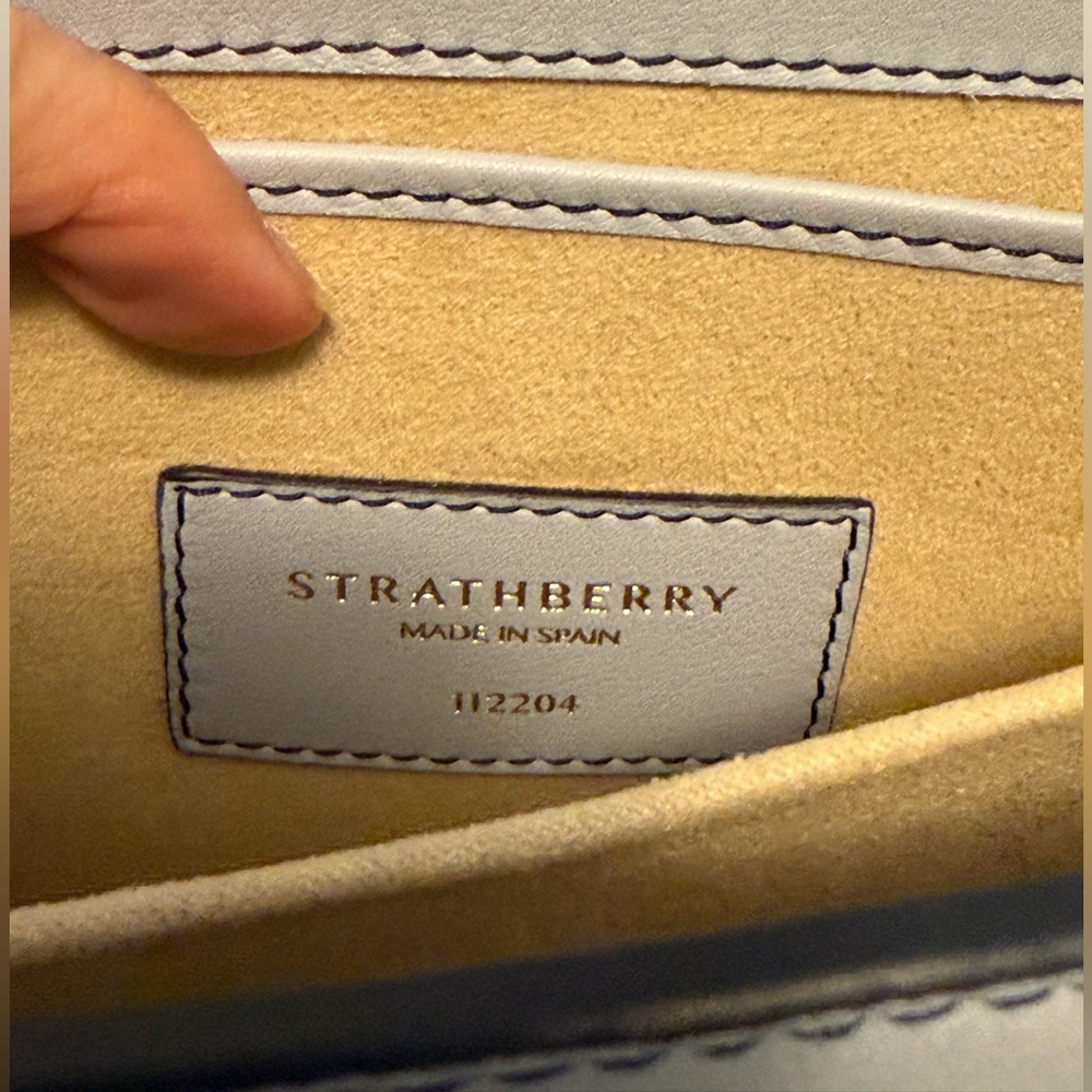 Strathberry Light Blue East West leather crossbody bag - Picture 3 of 9